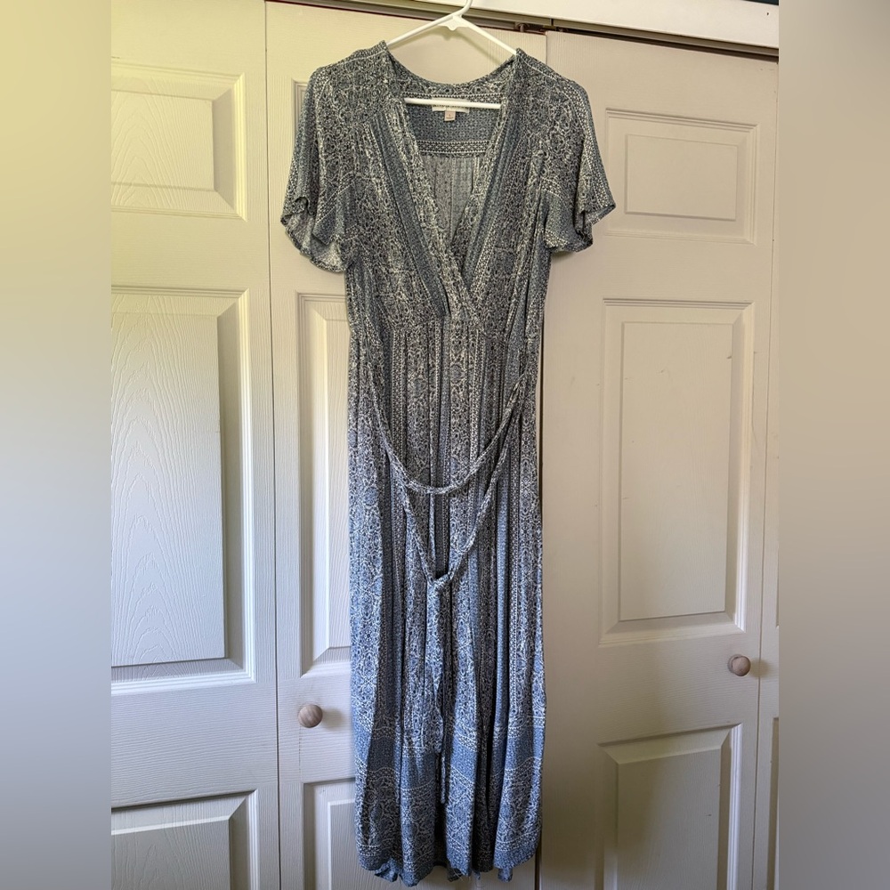 Blue Patterned V-Neck Maxi Dress